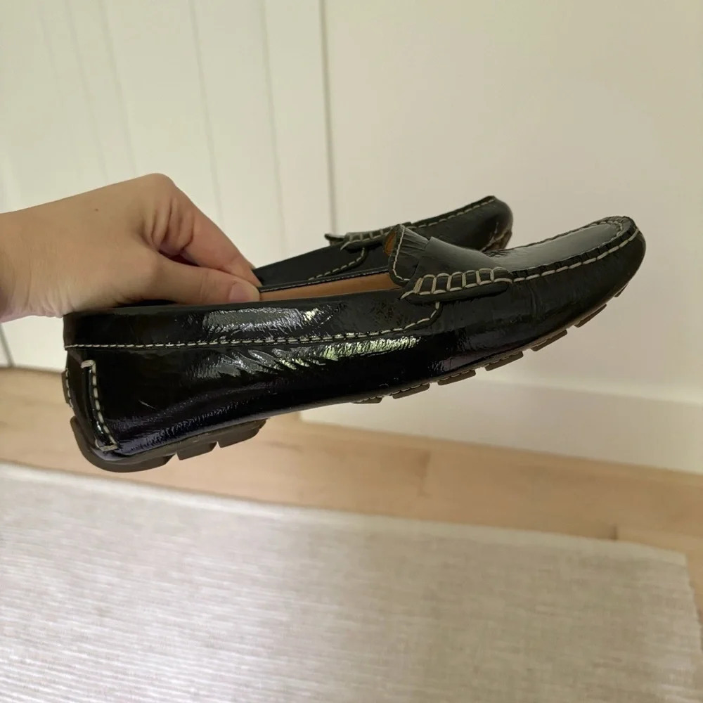 Clarks Artisan Slip-on Black Patent Leather Loafers Dark Academia Preppy Size 7 - Picture 5 of 8